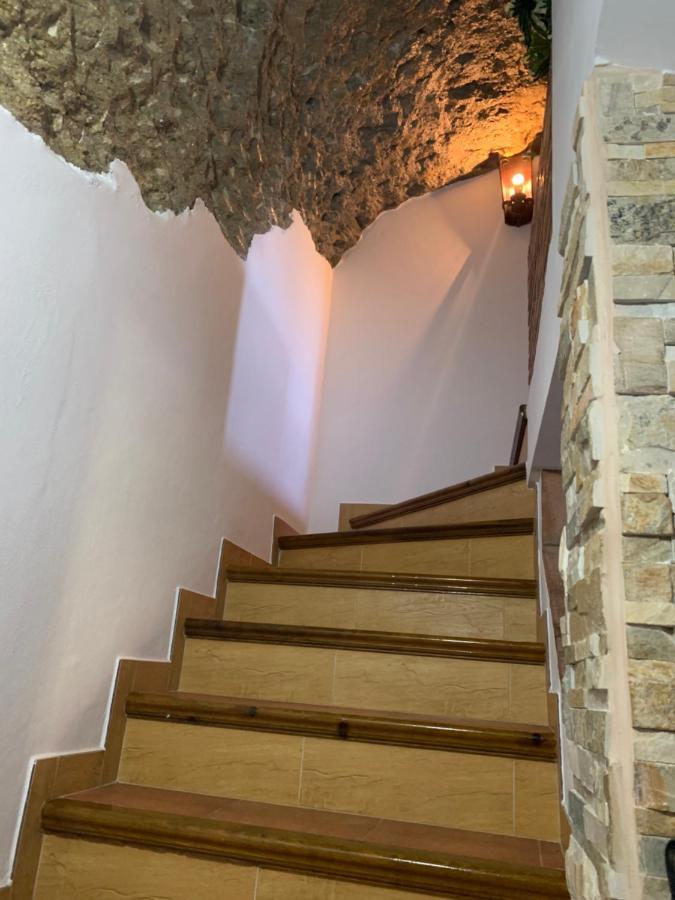 Гостьовий будинок Casa Cueva "Las Calcetas" Setenil De Las Bodegas Екстер'єр фото
